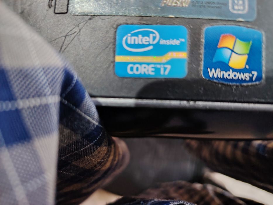 Noutbuk sotiladi Dell core i7