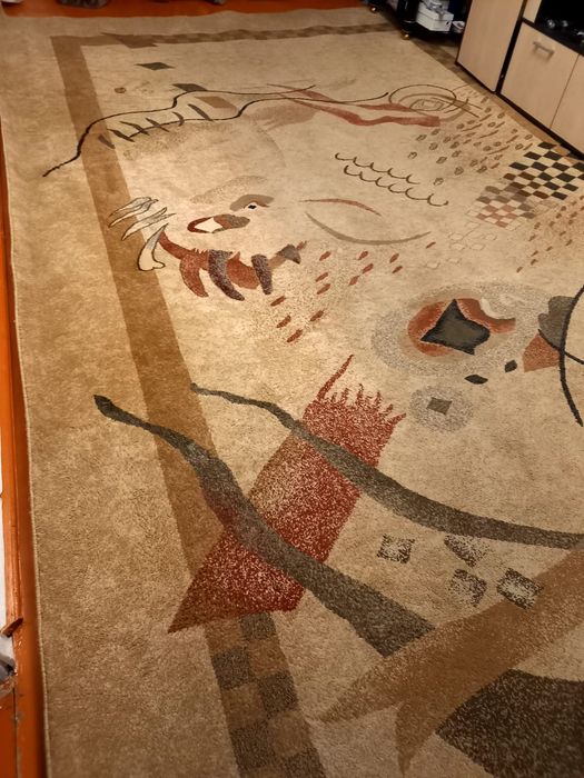 Продам качественный  ковер