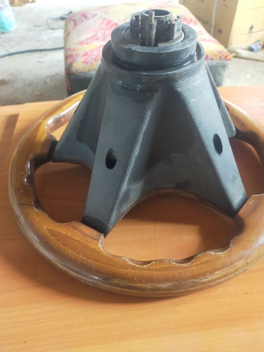 Продам Руль на Волгу