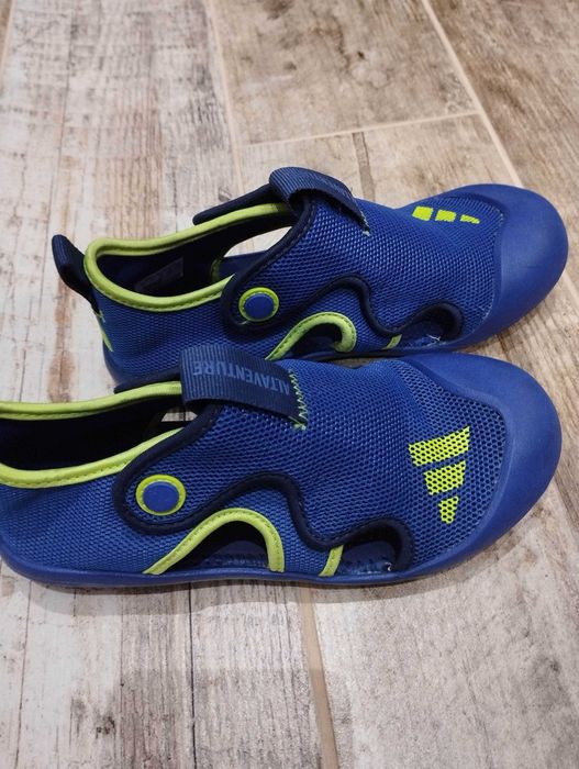 Детски маркови сандали Adidas