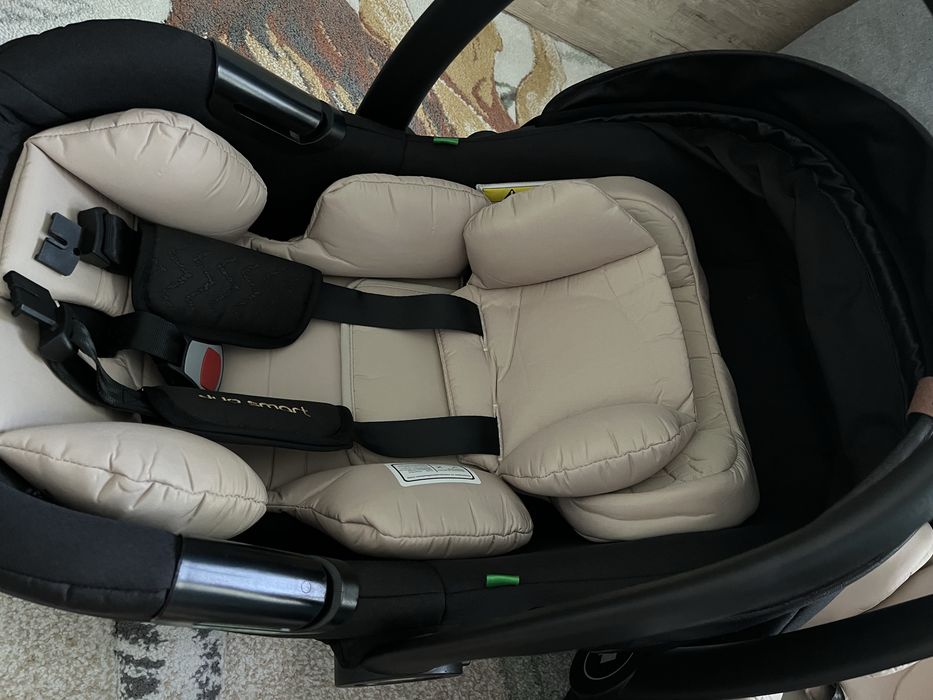 Столче за кола Chipolino duo smart + подарък нови адаптори за количка