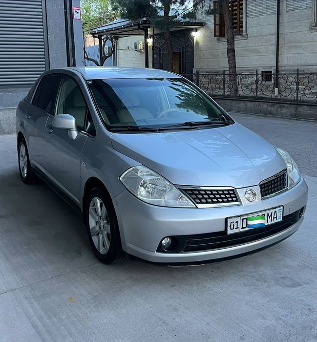 Nissan tiida 2008 avtomat full stalnoy rang