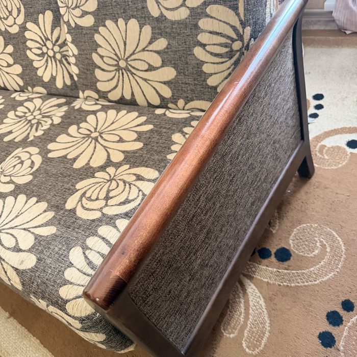 Продам диван , в хорошем состоянии. Самовывоз