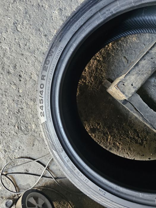 2 anvelope vara 245 40 20 Continental