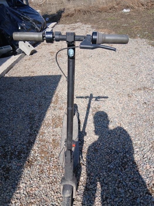 Продам электросамокат ninebot