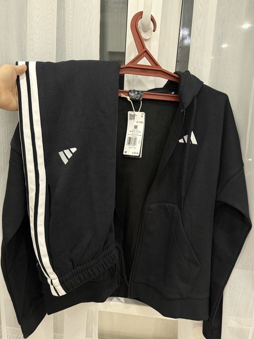 спортивный костюм Adidas