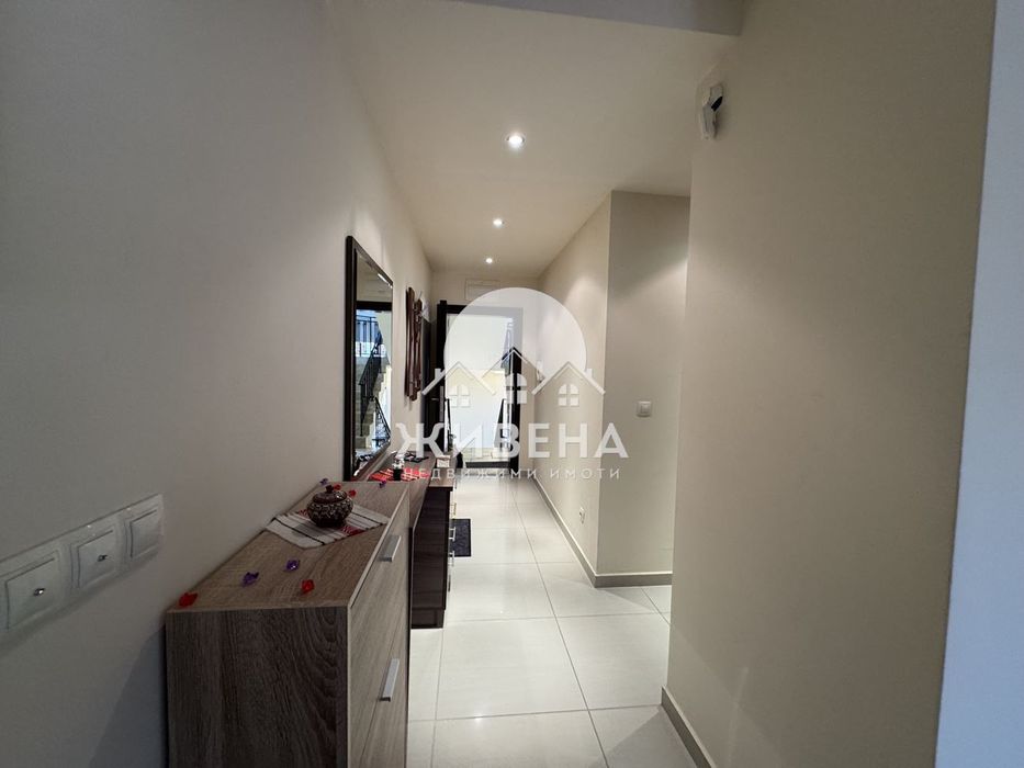 Продава 2-стаен апартамент, к.к. Св.Св. Константин и Елена, площ 84 к