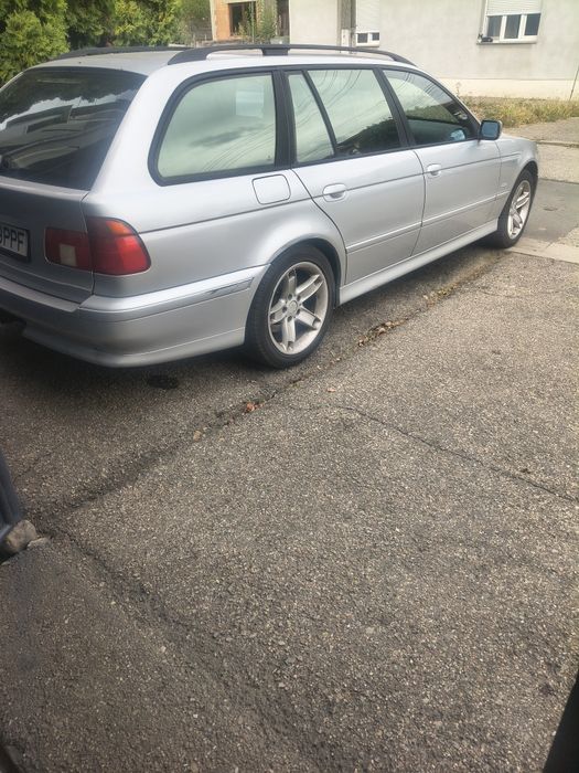 Vând BMW E39 520i break fara gram de rugina