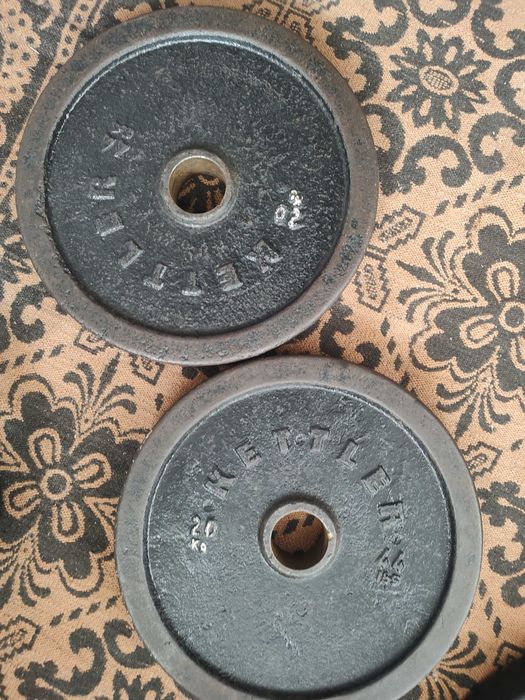 Дискове и гумени настилка за фитнес