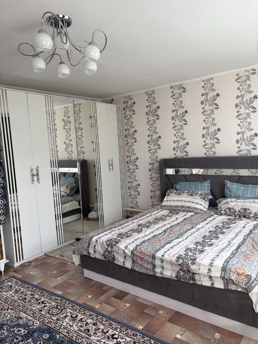 Спальный гарнитур 200/1800 6 дверный