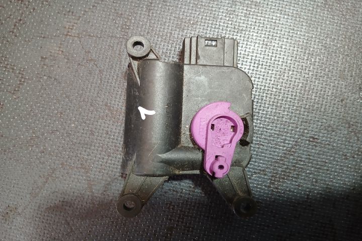 Motoras clapeta aeroterma 8E1820511A 0132801300 8E1820511A 0132801300