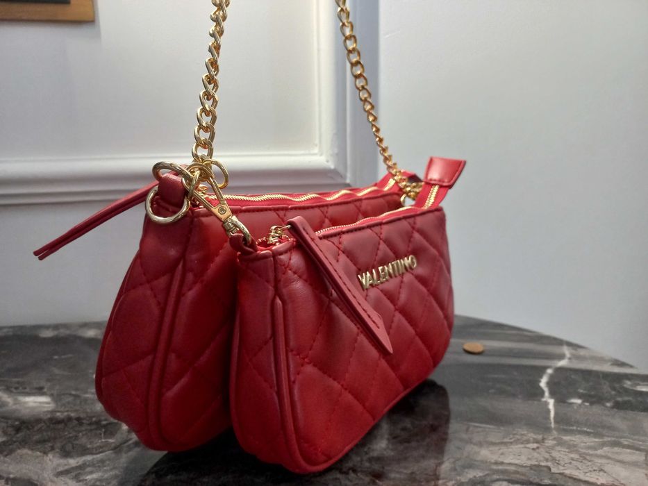 НОВА Дамска чанта Valentino