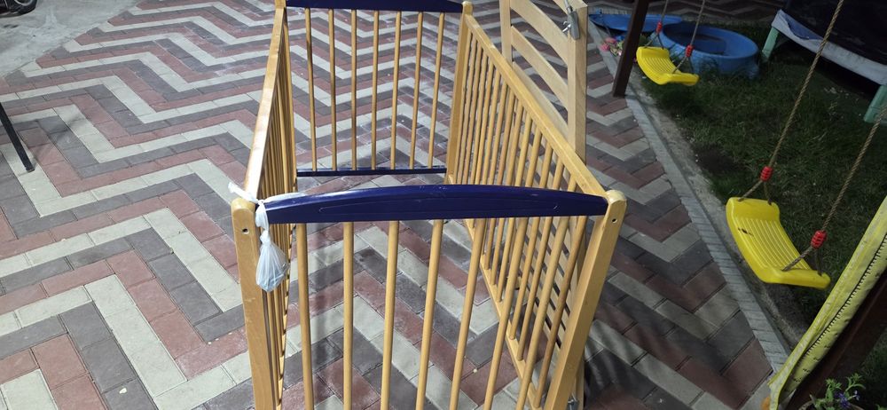 Продам Манеж детский