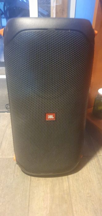 Vand boxa Jbl partybox110 aproape noua