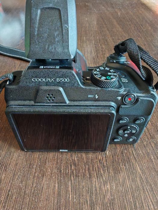 Nikon coolpix b500