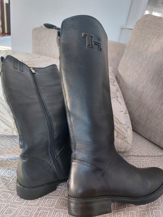 Продам сапоги демисезонные Tommy Hilfiger 40 размер