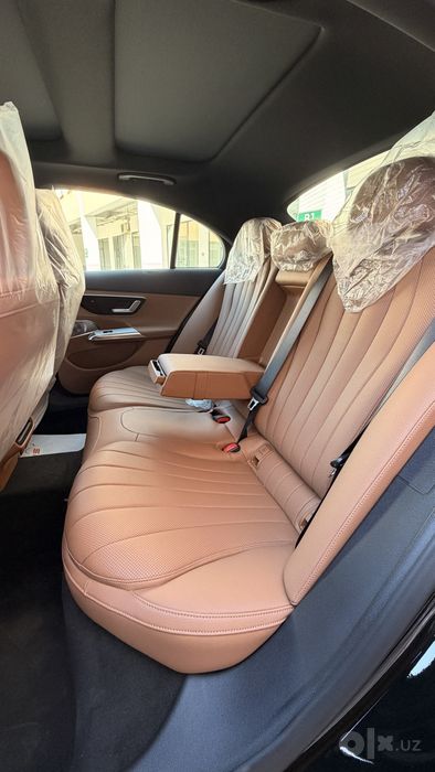 Mercedes-Benz W214, E300