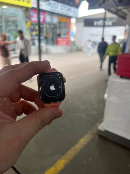 iWatch 6.40 org Apple Watch