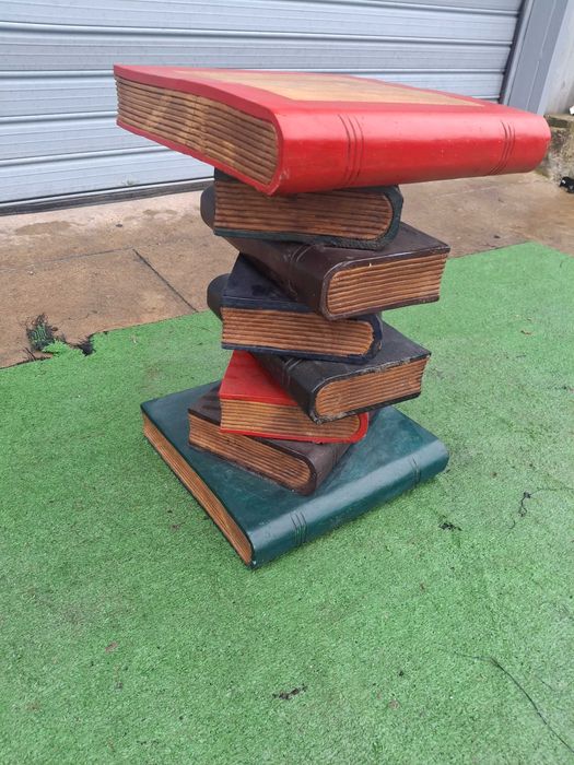 Антична дървена масичка