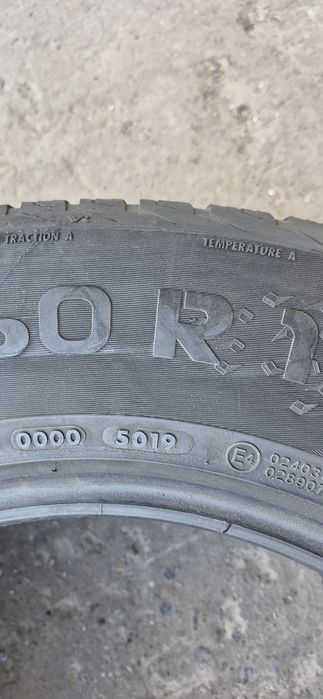 2 anvelope M+S Vredestein 255/60/17.Pretul este pe bucata.