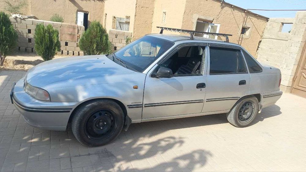 Nexia 1 srochni sotiladi kraska toza kreloda petno bor