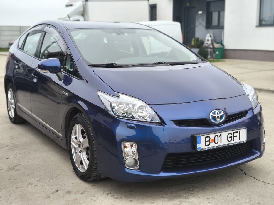 Toyota Prius (Hybrid) Executive