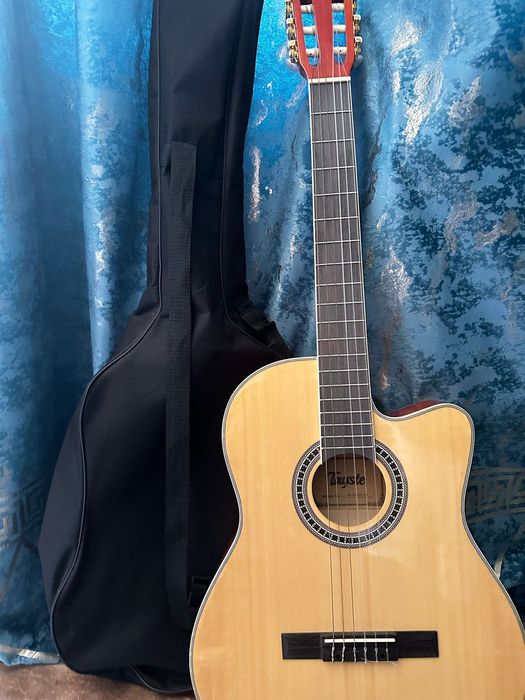 Гитара классическая