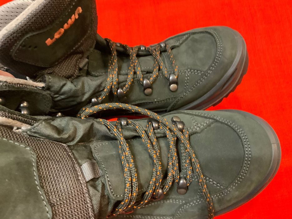 Lowa gore-tex-оригинлни обувки 40 номер