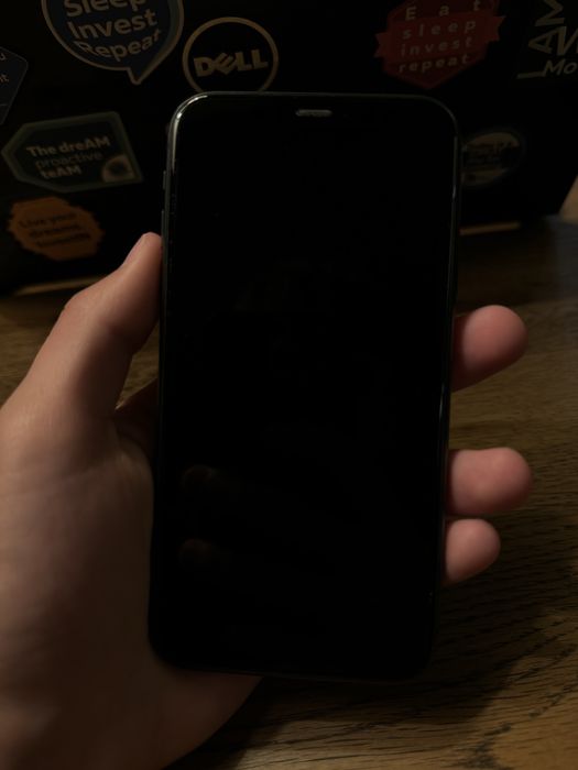 Iphone 11 в черен цвят !