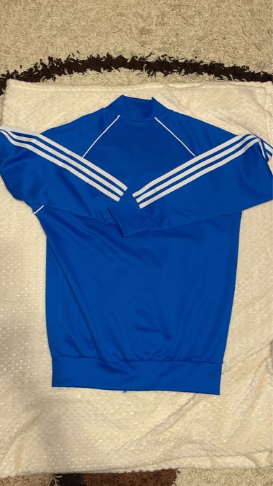 Bluză Adidas albastră