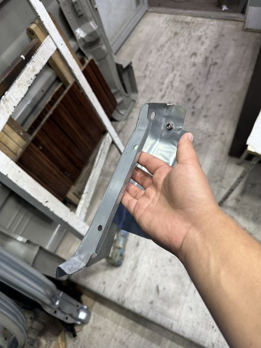 Monza usilitil noshka