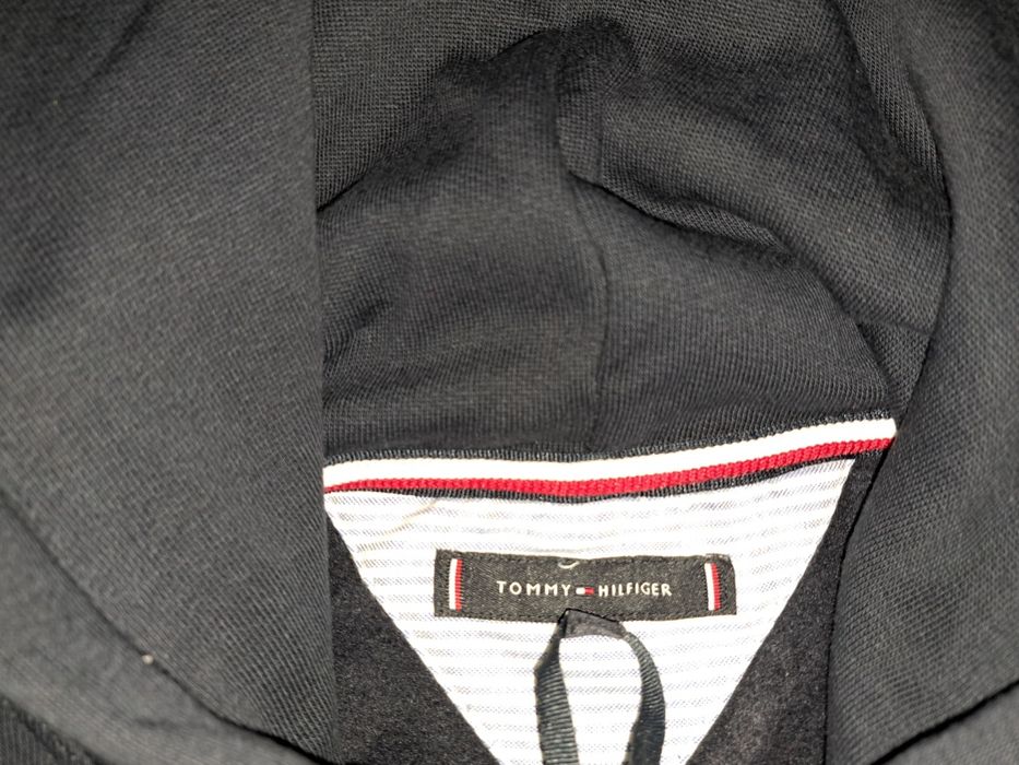 Tommy Hilfiger-Ориг.суйчър Нов !!!