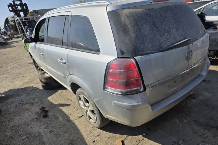 Oglinda stanga Opel Zafira 2009 1.9 CDTI MT (100 hp)