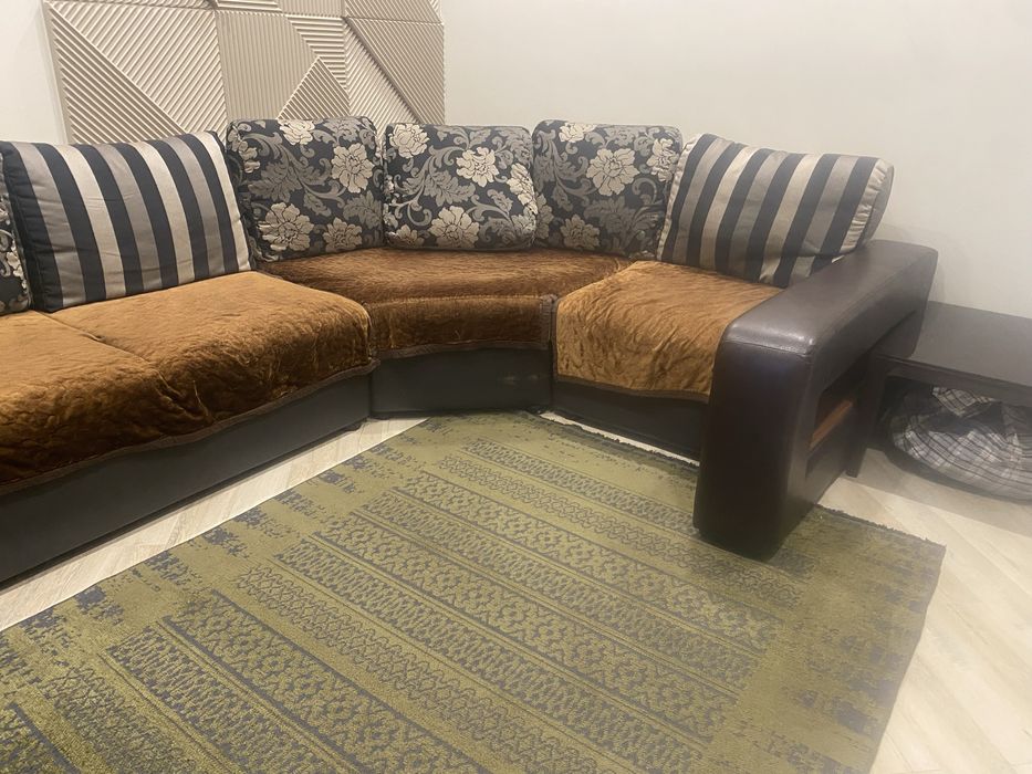 Продаются угловой диван