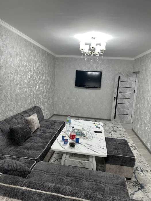 R1 Сдаётся квартира 2/3/9 на МАКСИМА ГОРЬКОГО.