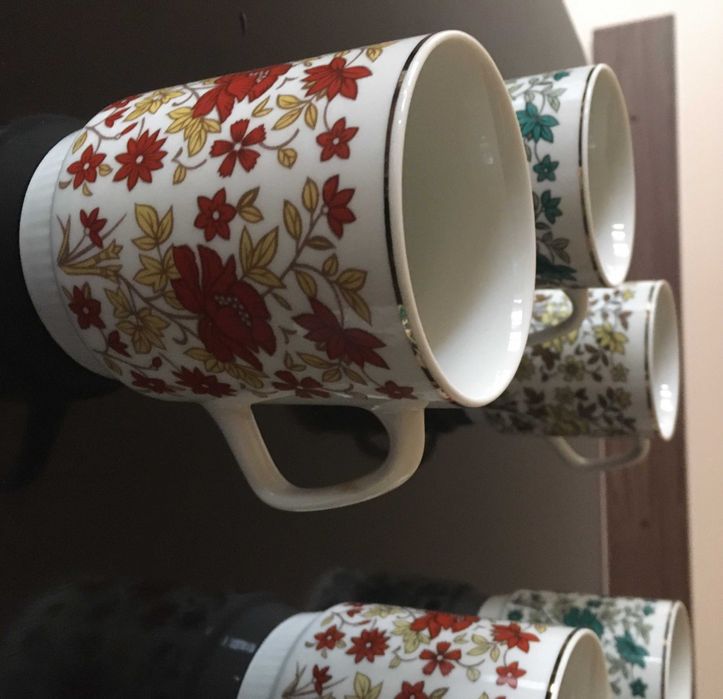 Комплект от 8 бр. порцеланови чаши за чай тип мъг - нови