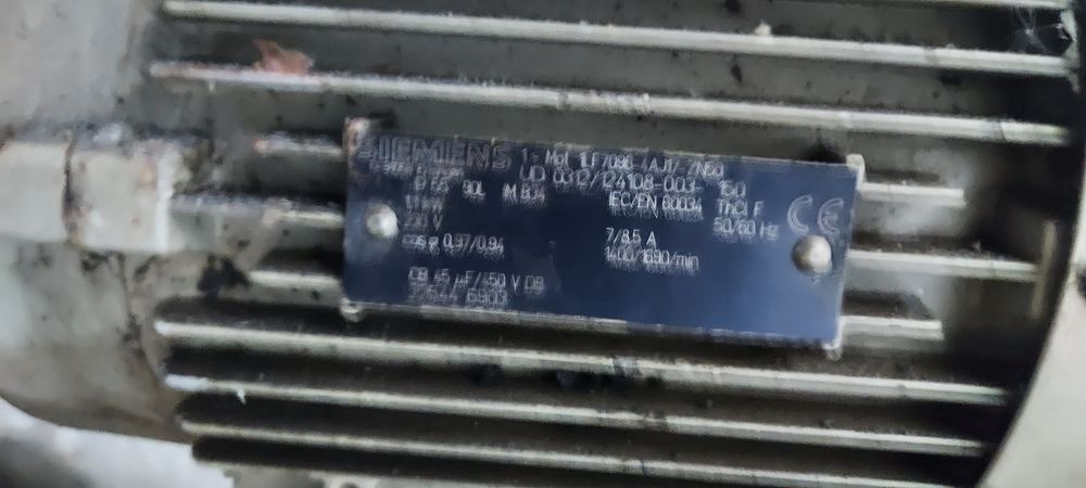 Прдам электродвигатели