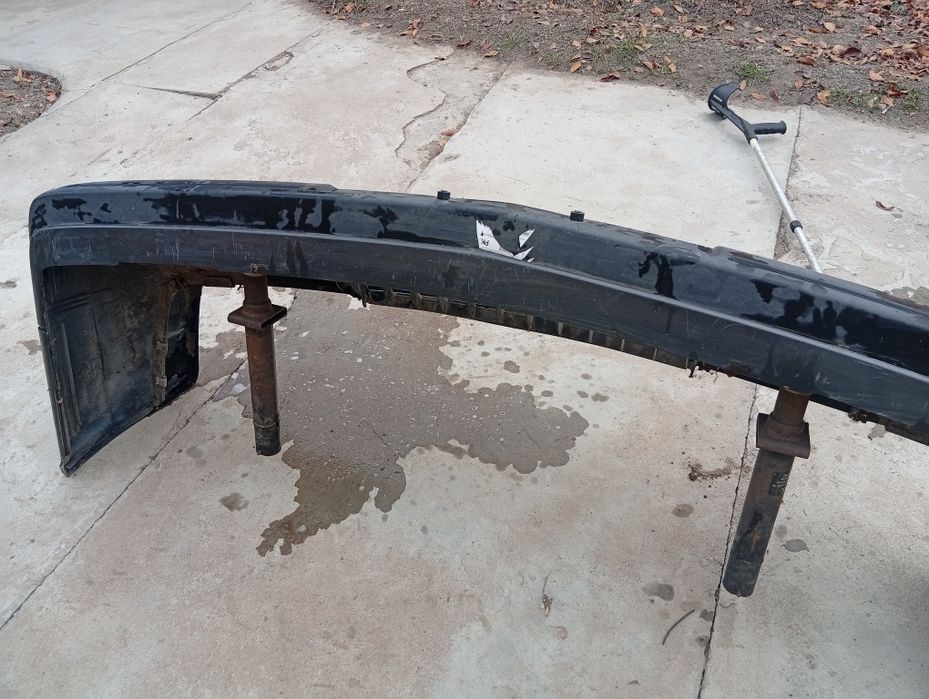 Бампер передний Вольво 940