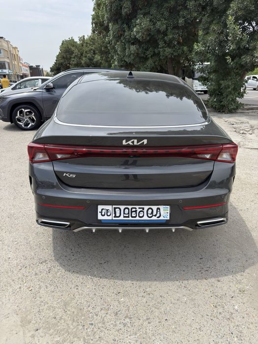 KIA k5 prestej pozitsiya
