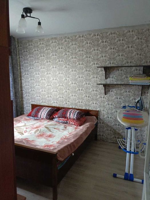 Сдам 2 ком квартиру ПОСУТОЧНО