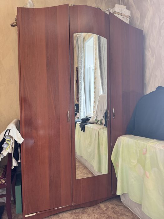 Шкаф для одежды.