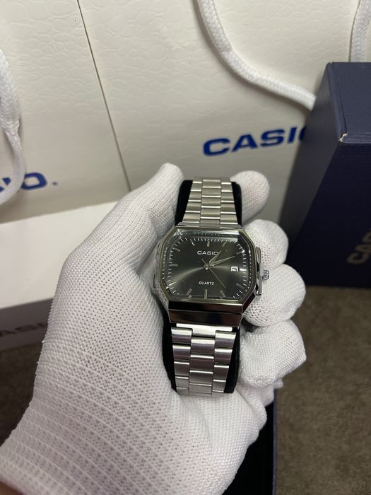 Casio A168 Japan 1572