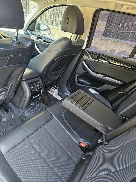 Da vânzare bmw x3 2018 2.0 190cp 21000 negociabil  mai multe detalii la nr de tel 0752959468