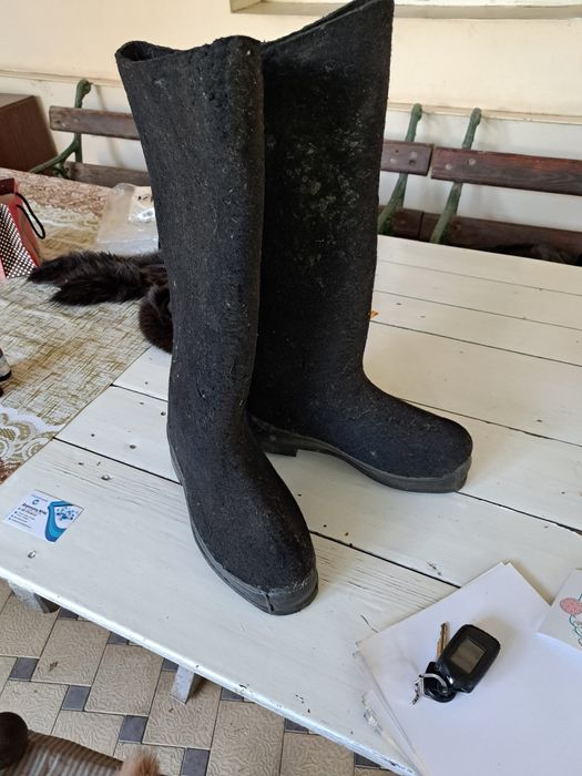 Мужские тёплые валенки