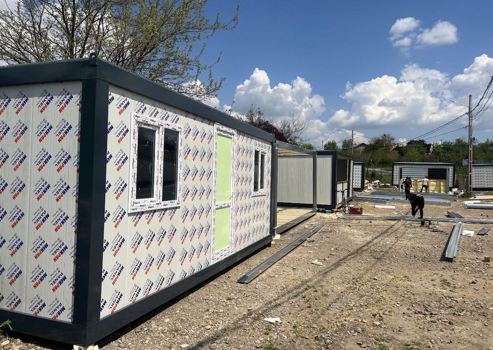 Vând containere modulare container