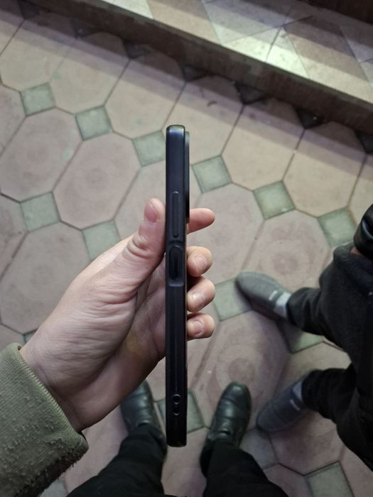 Redmi 12 8/256 xolati ideal