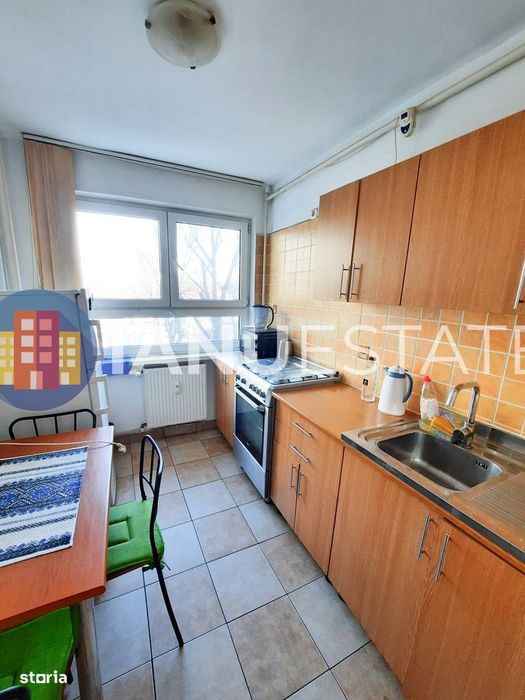 Titan 10` Metrou Liviu Rebreanu Nicoale Grigorescu Parc IOR Renovat — fotografia 3