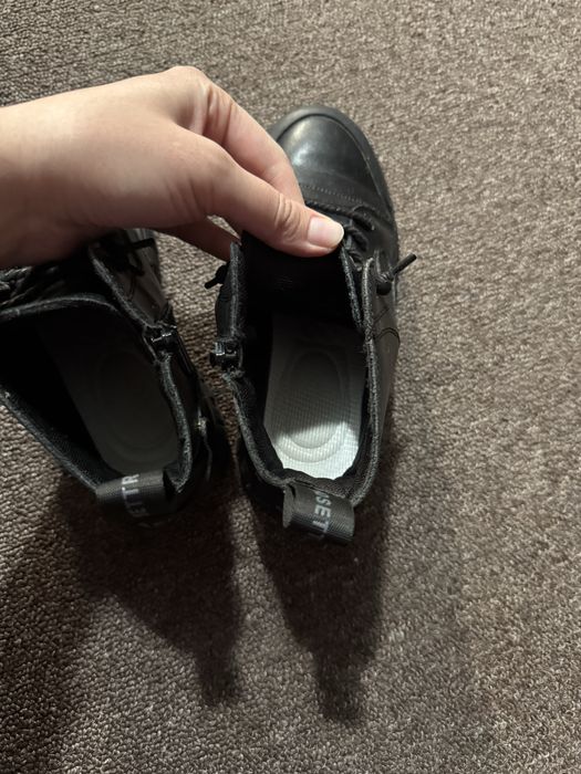 Продам обувь, почти повые