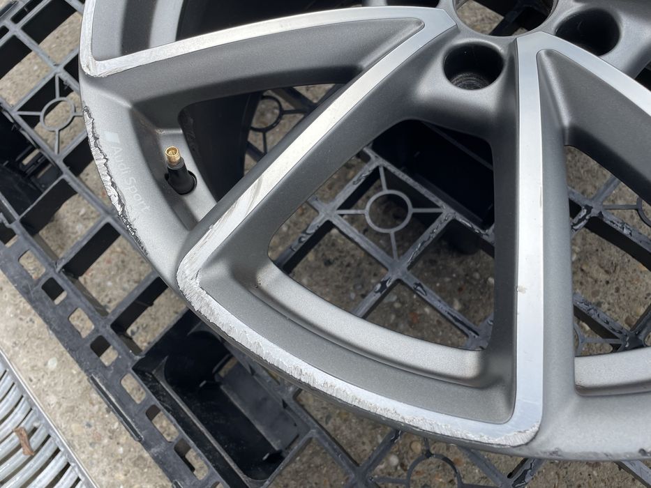 Janta Audi A4 S4 B9, R19 8W0601025EA si R18 8W0601025EB