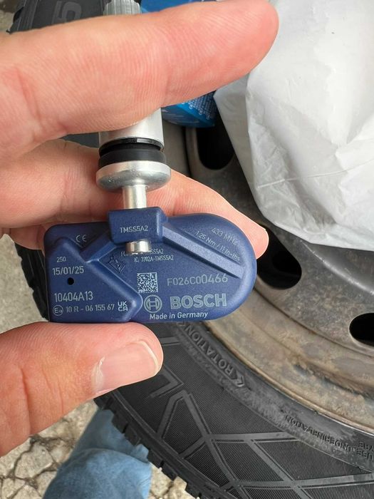 Универсален TPMS датчик за налягане в гумите - Bosch